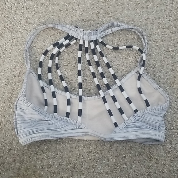 Lulu Lemon Sports Bra - Picture 2 of 3